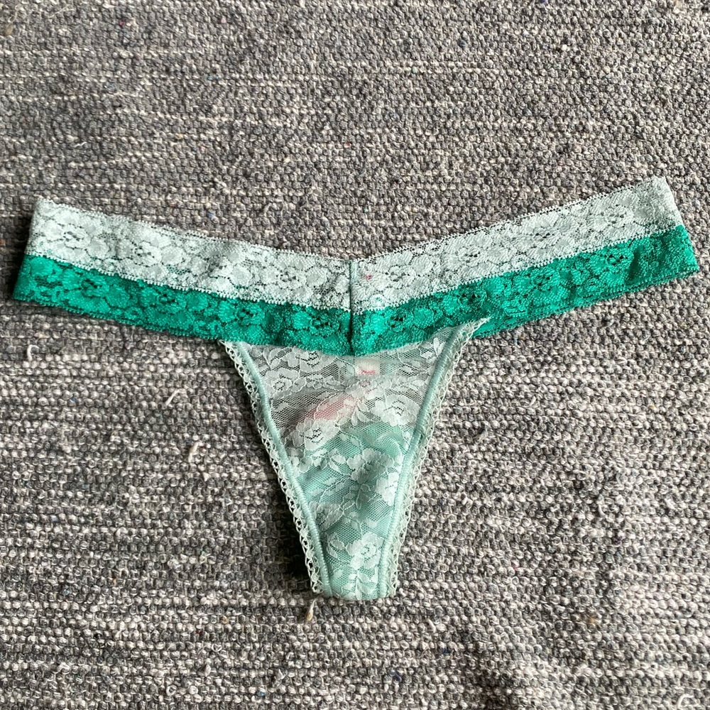🌿PINK Extra Low Rise Thong